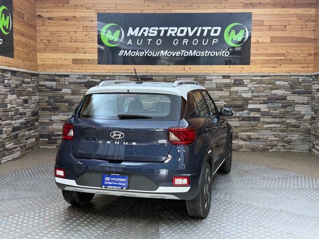 Used 2026 Hyundai Venue SEL FWD image 10