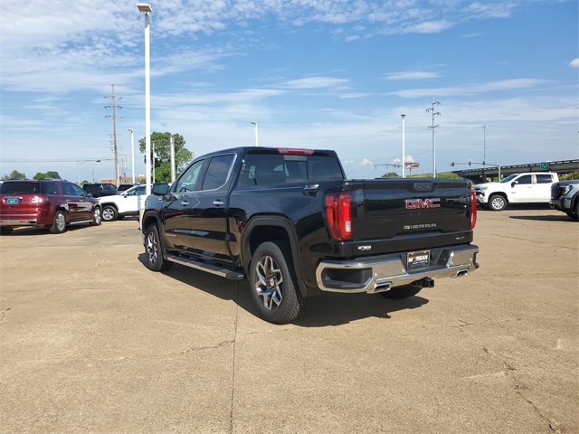 New 2026 GMC Sierra 1500 SLT image 5