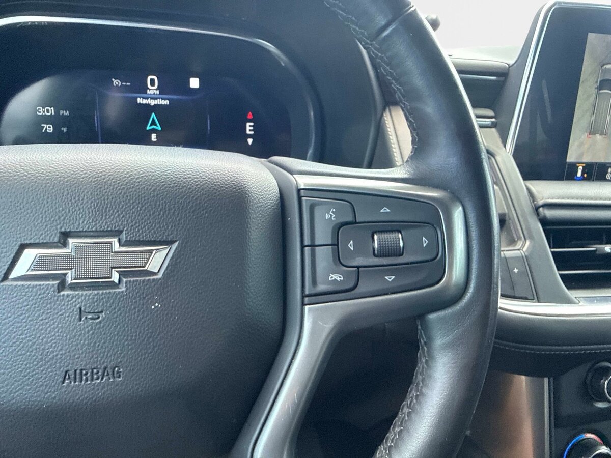 Used 2022 Chevrolet Tahoe Z71 w/ Luxury Package AWD/4WD image 28