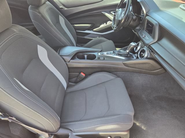 Used 2023 Chevrolet Camaro LT RWD image 15