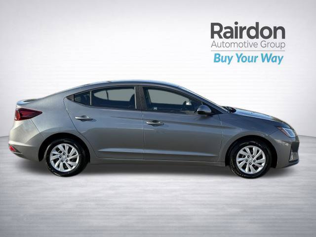 Used 2019 Hyundai Elantra SE w/ Cargo Package FWD image 8