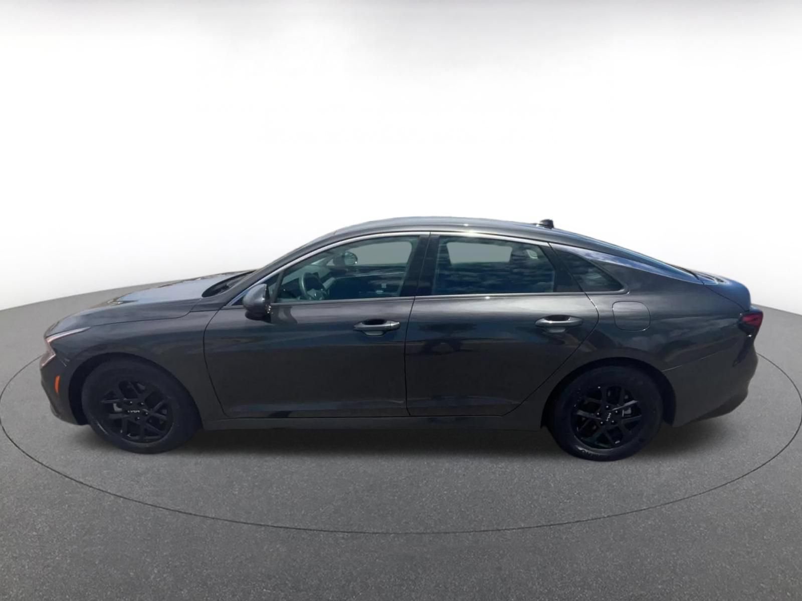 Used 2025 Kia K5 LXS FWD image 9