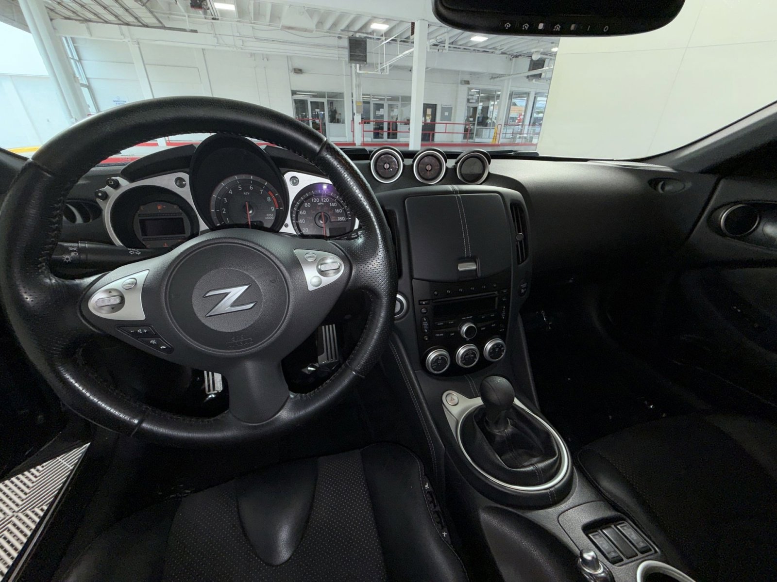 Used 2013 Nissan 370Z Touring w/ Sport Pkg RWD image 21