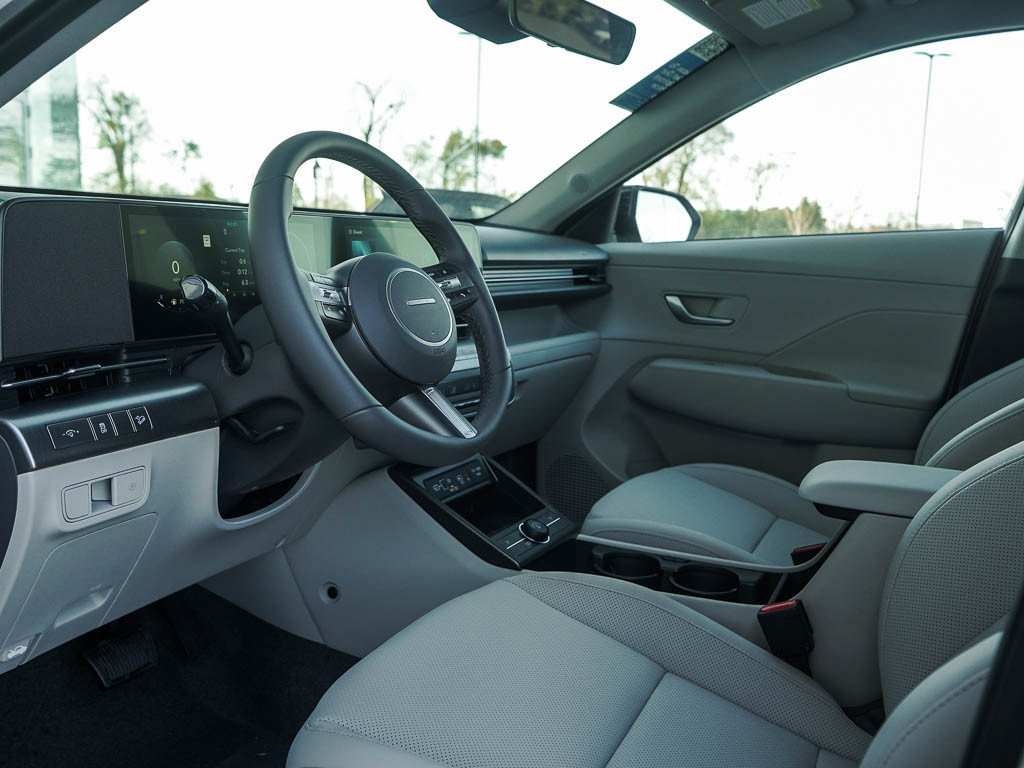 New 2026 Hyundai Kona SEL Premium AWD/4WD image 17