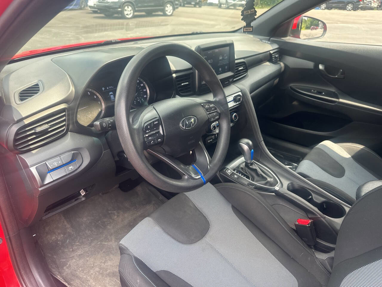 Used 2019 Hyundai Veloster 2.0 image 12
