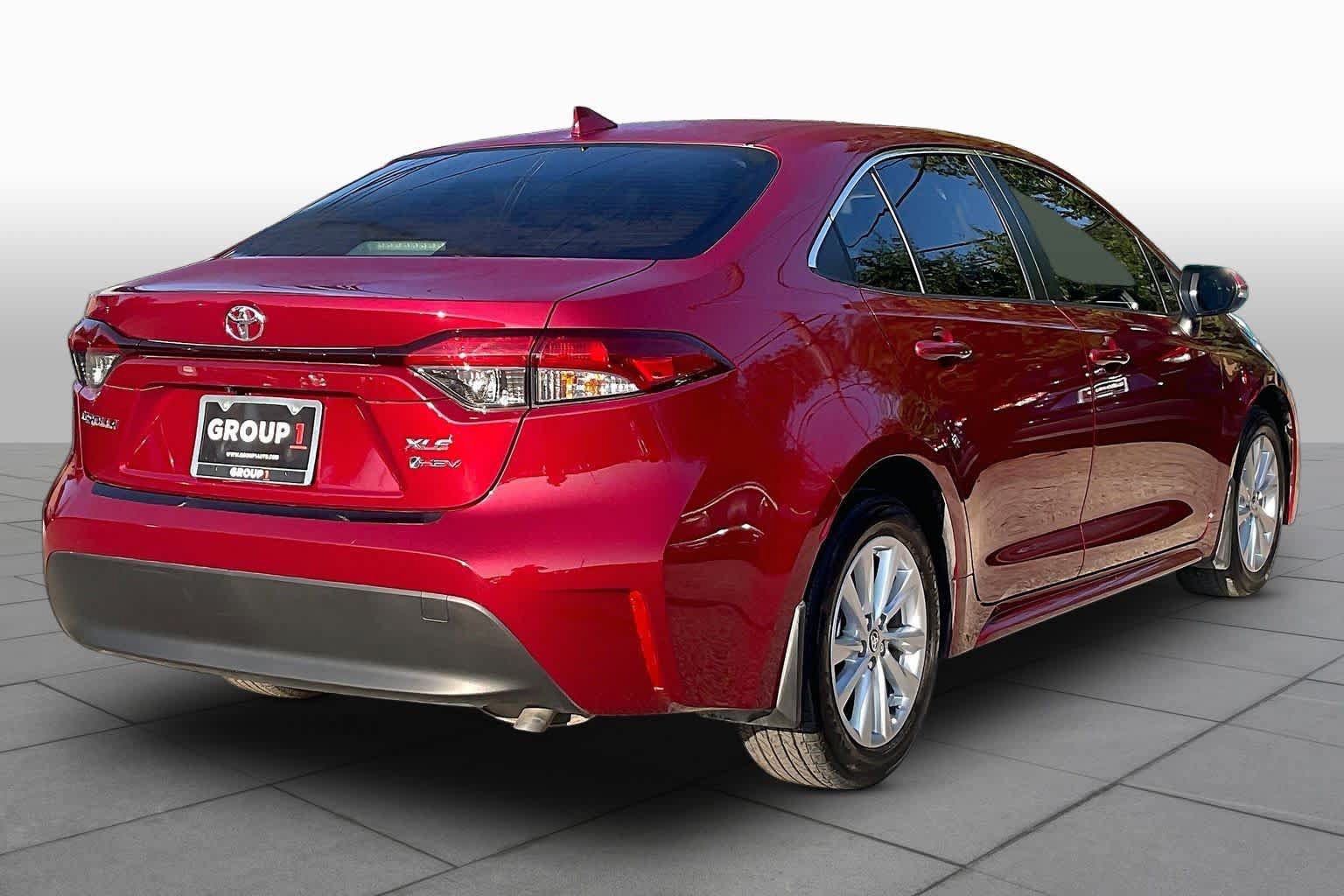 Used 2026 Toyota Corolla XLE FWD image 12