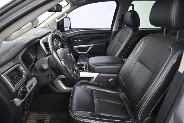 Used 2018 Nissan Titan PRO-4X w/ Pro-4x Convenience Package AWD/4WD image 22