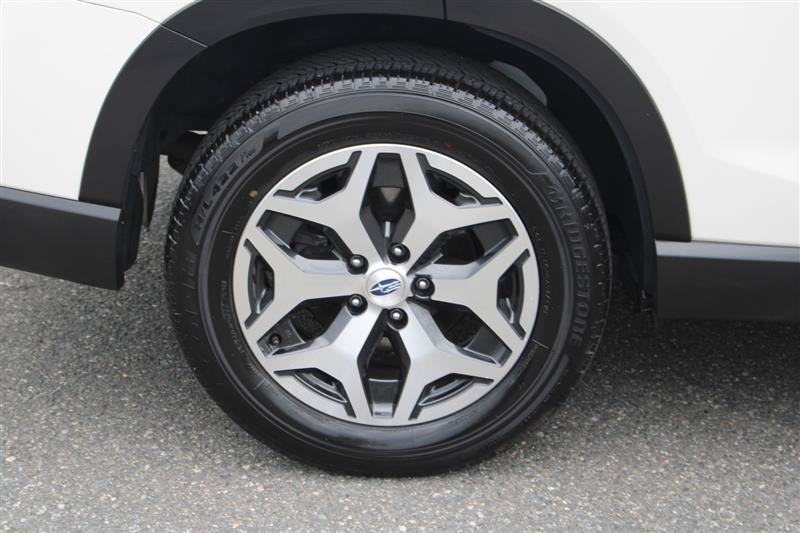 Used 2024 Subaru Forester Premium AWD/4WD image 9