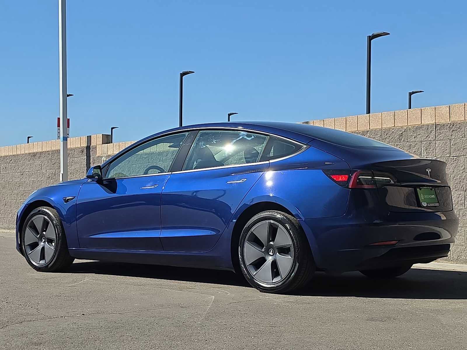 Used 2023 Tesla Model 3 Standard Range image 7