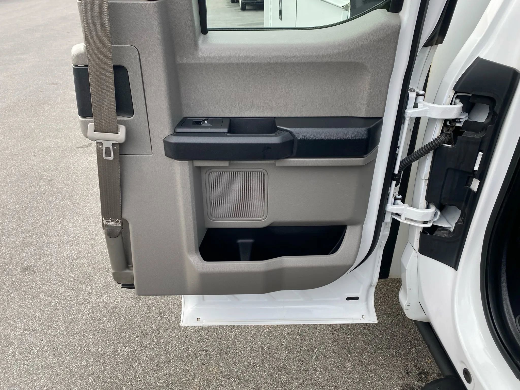 Used 2018 Ford F450 XL w/ Power Equipment Group image 30