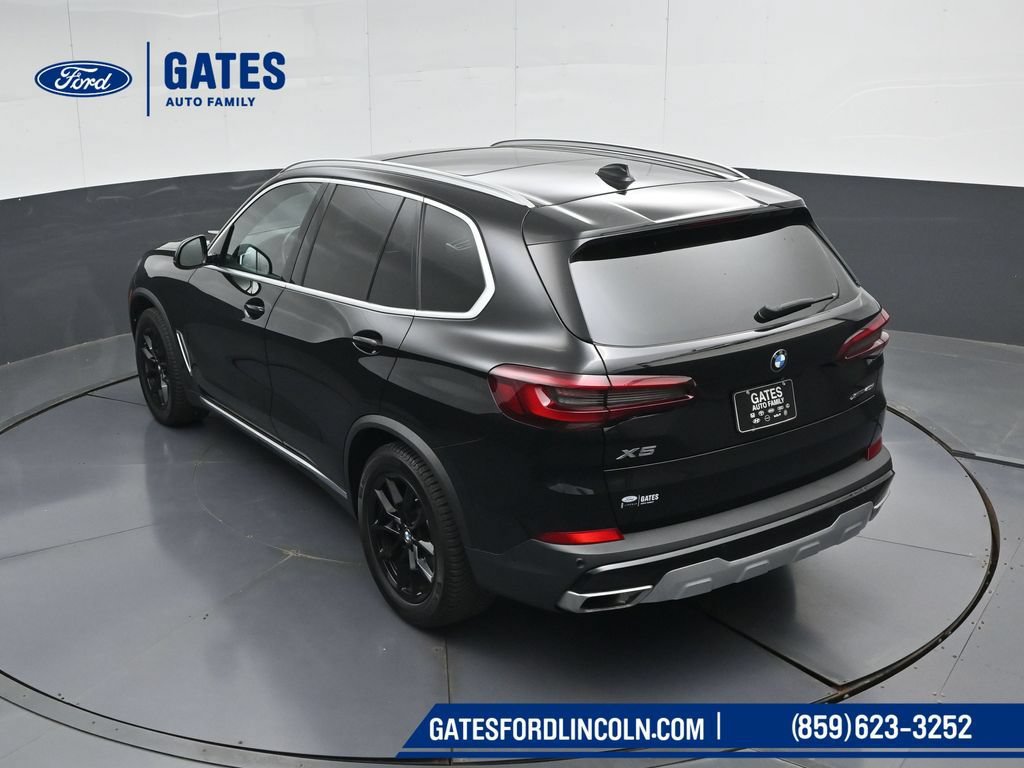 Used 2022 BMW X5 xDrive40i w/ Premium Package AWD/4WD image 56