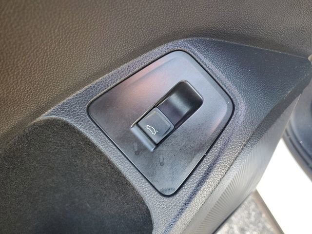 Certified 2024 Volkswagen Tiguan SE R-Line image 16