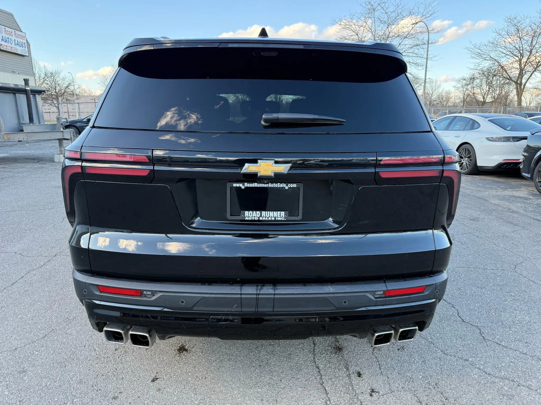 Used 2026 Chevrolet Traverse LT w/ Sun and Wheel Package image 6