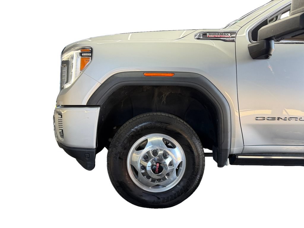 Used 2022 GMC Sierra 3500 Denali w/ Denali Ultimate Package AWD/4WD image 14
