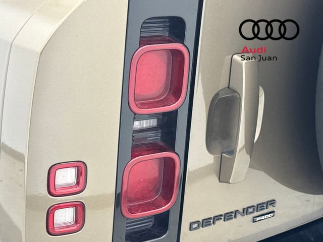 Used 2023 Land Rover Defender 110 X-Dynamic SE image 13