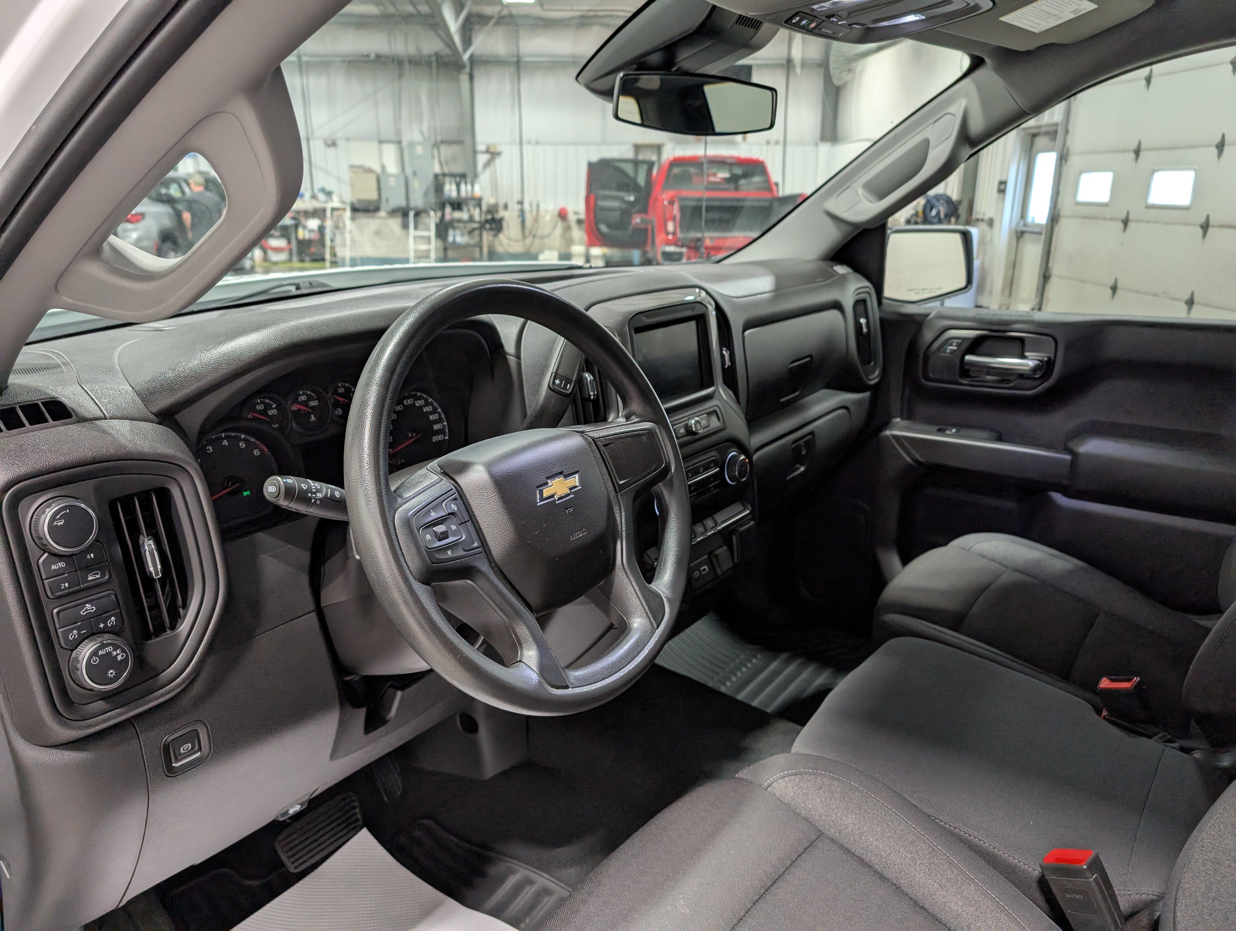 Used 2024 Chevrolet Silverado 1500 Custom AWD/4WD image 15