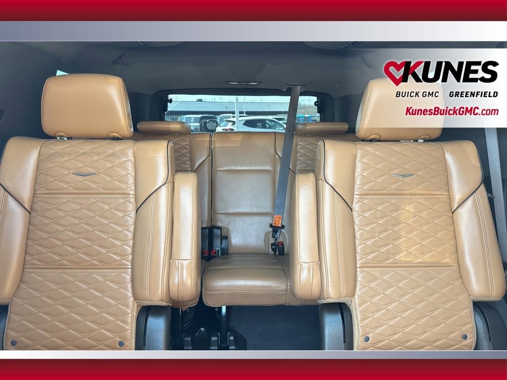 Used 2021 Cadillac Escalade Sport w/ Driver Assist Tech Package image 32