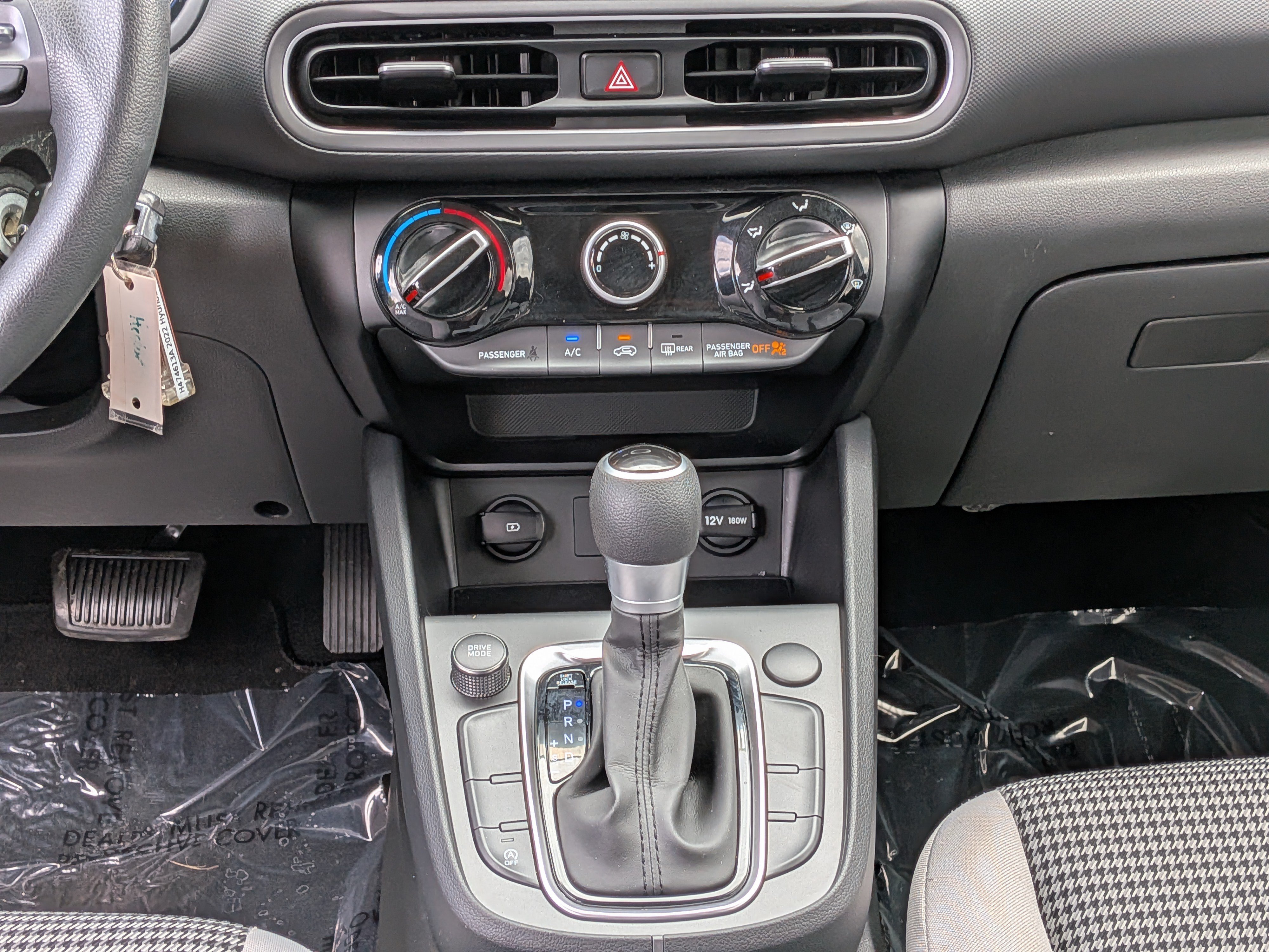 Used 2022 Hyundai Kona SE FWD image 19