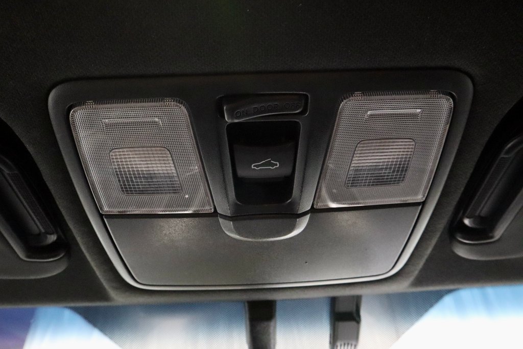 Used 2017 Hyundai Veloster Value Edition image 30