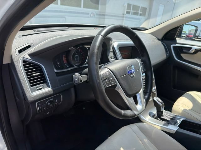Used 2016 Volvo XC60 T6 Platinum AWD/4WD image 15