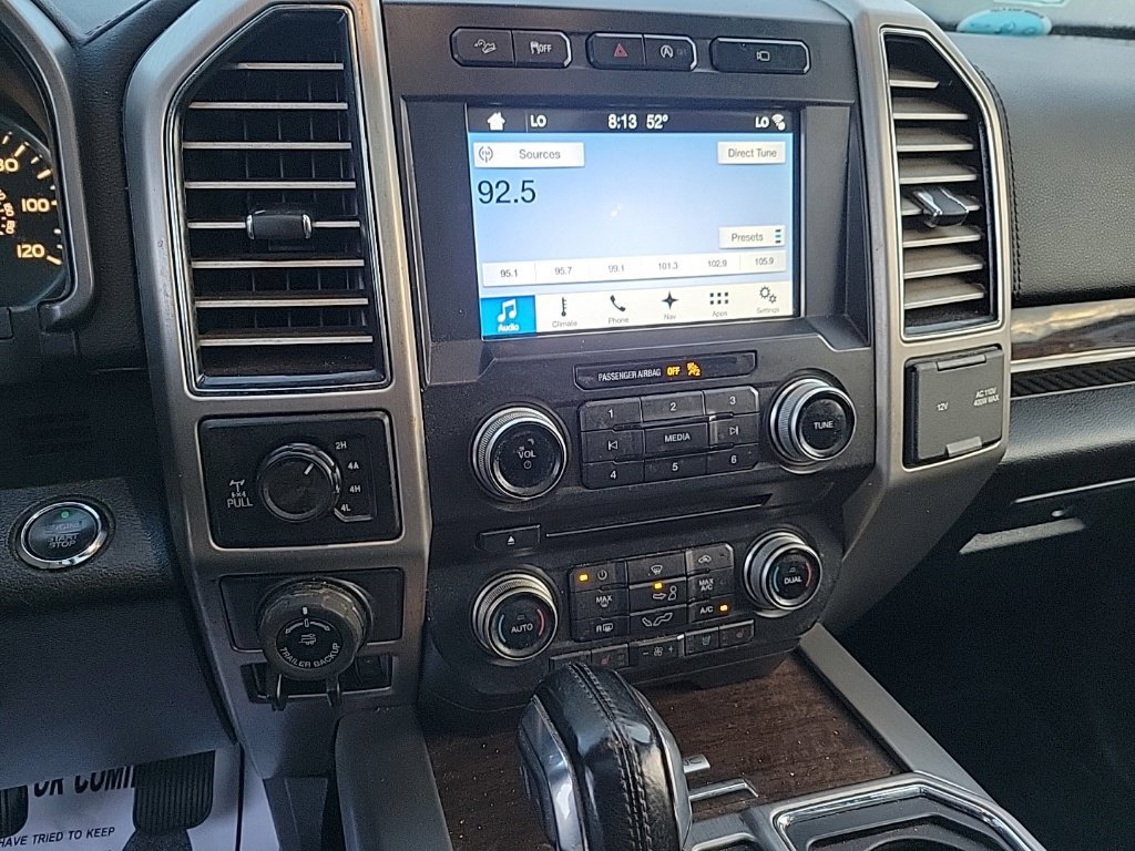 Used 2017 Ford F150 Platinum w/ Equipment Group 701A Luxury AWD/4WD image 8