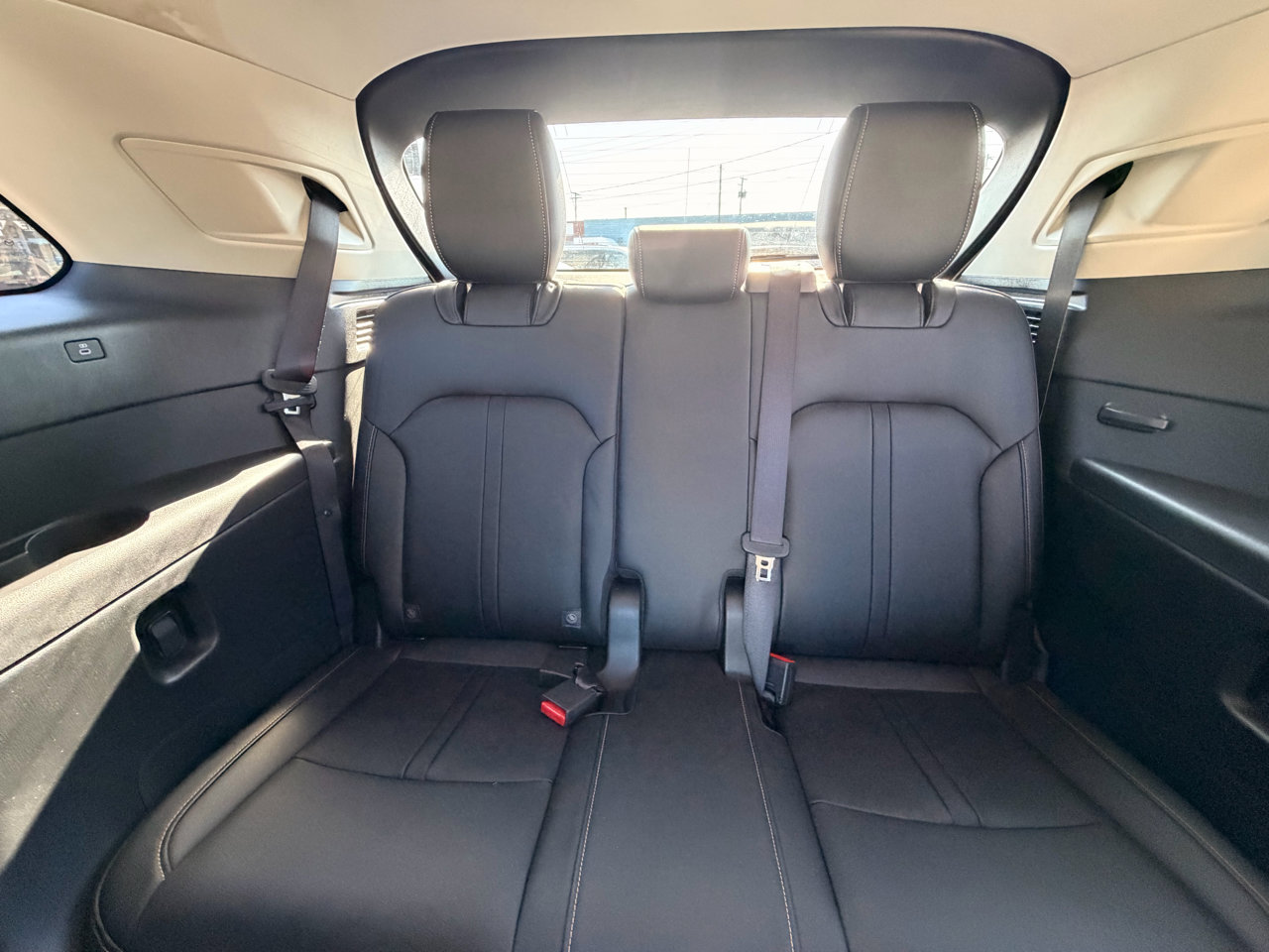 Used 2024 MAZDA CX-90 Plug-In Hybrid w/ Preferred image 18