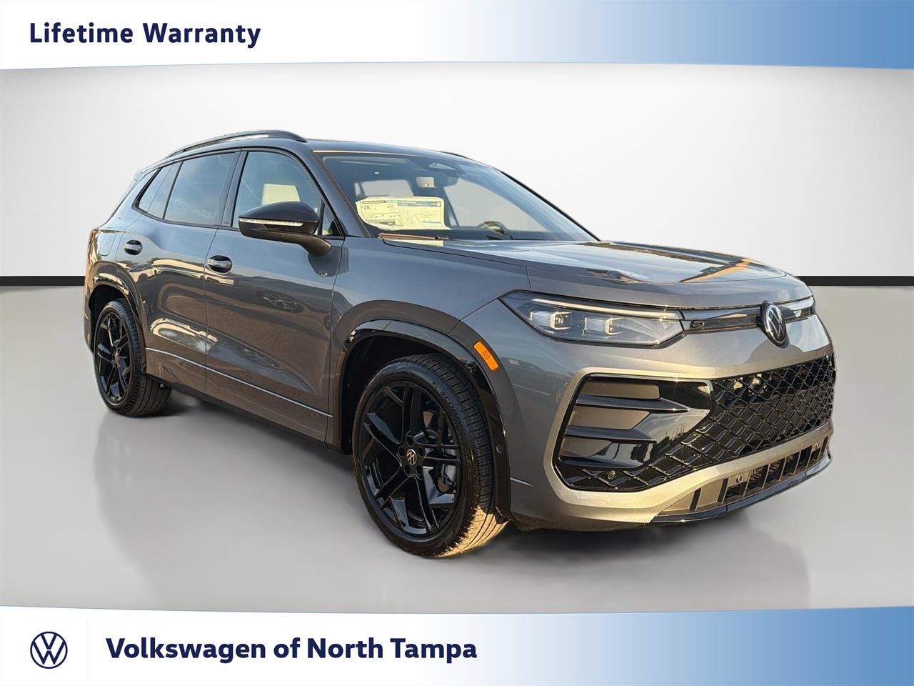 Certified 2026 Volkswagen Tiguan SE R-Line FWD image 1