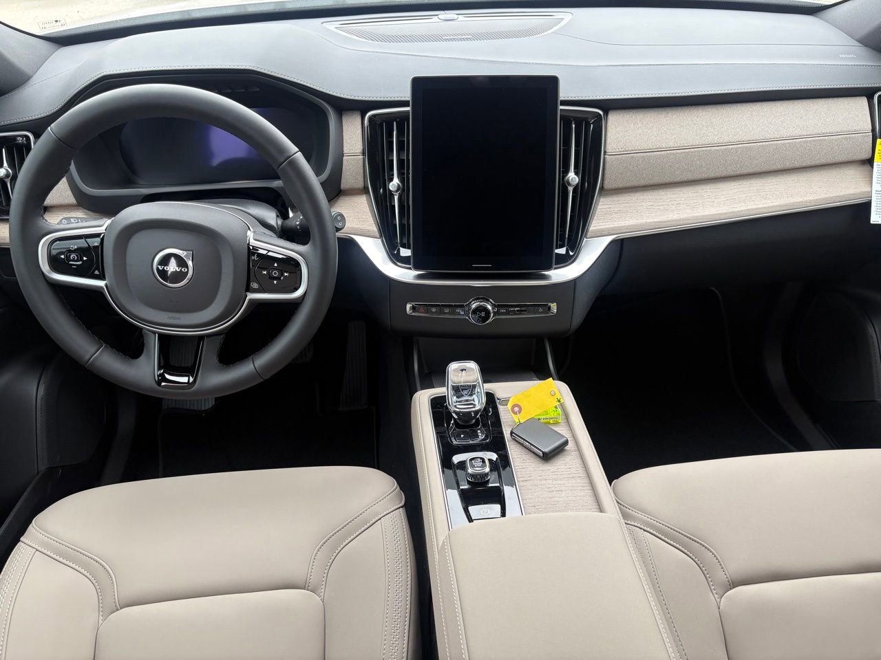 New 2026 Volvo XC90 T8 Plus image 11