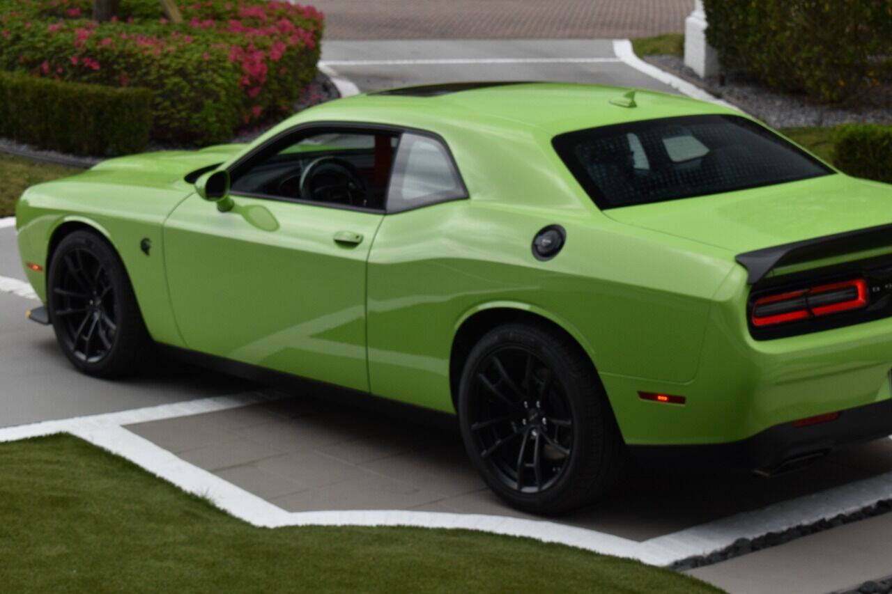 Used 2023 Dodge Challenger SRT Hellcat RWD image 17