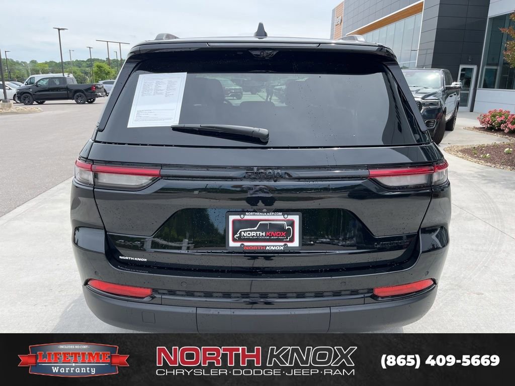 Used 2024 Jeep Grand Cherokee Limited w/ Luxury Tech Group II AWD/4WD image 19