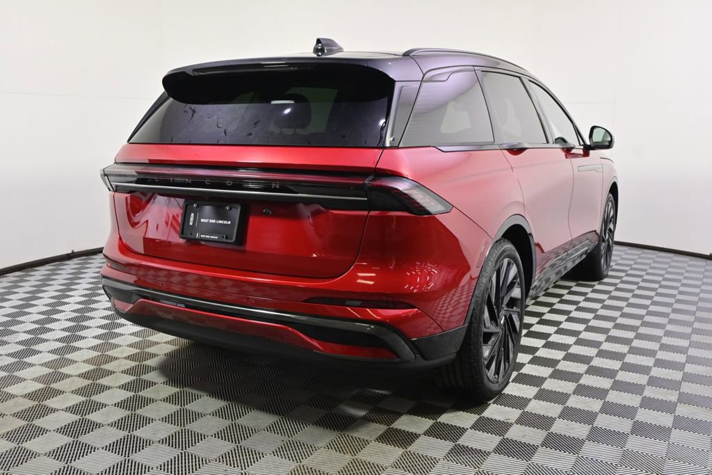 New 2026 Lincoln Nautilus Reserve w/ Jet Appearance Package AWD/4WD image 6