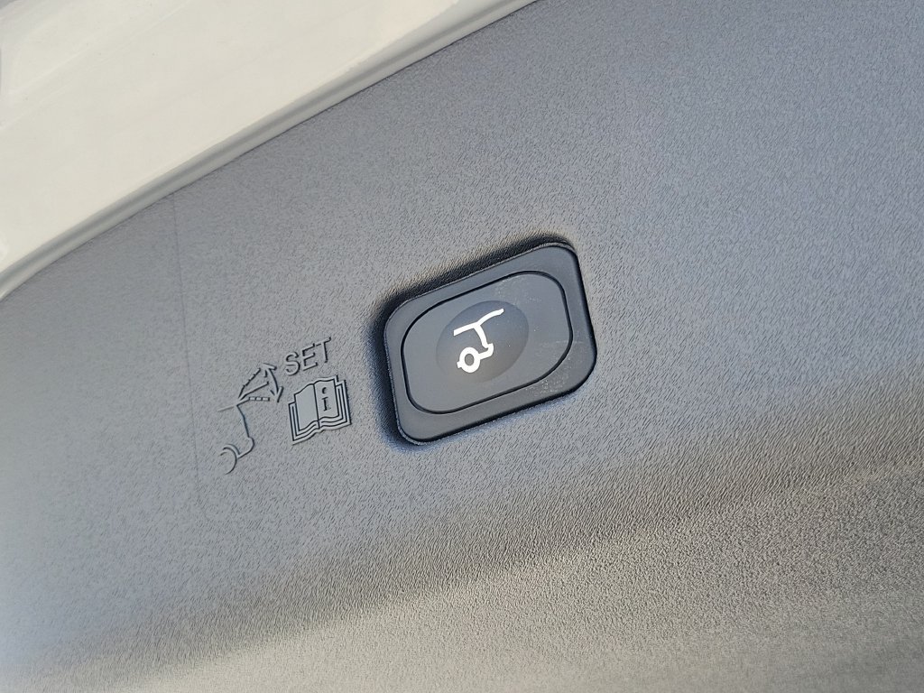 New 2026 Lincoln Nautilus Reserve AWD/4WD image 7
