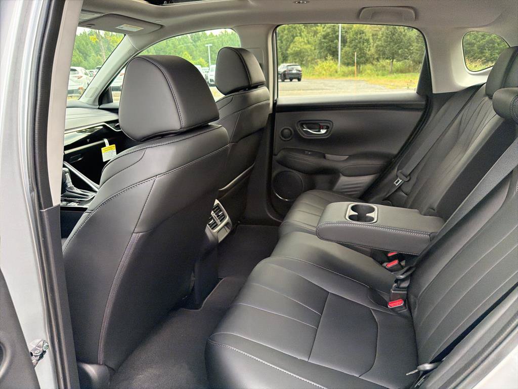 Certified 2025 Acura ADX AWD image 27