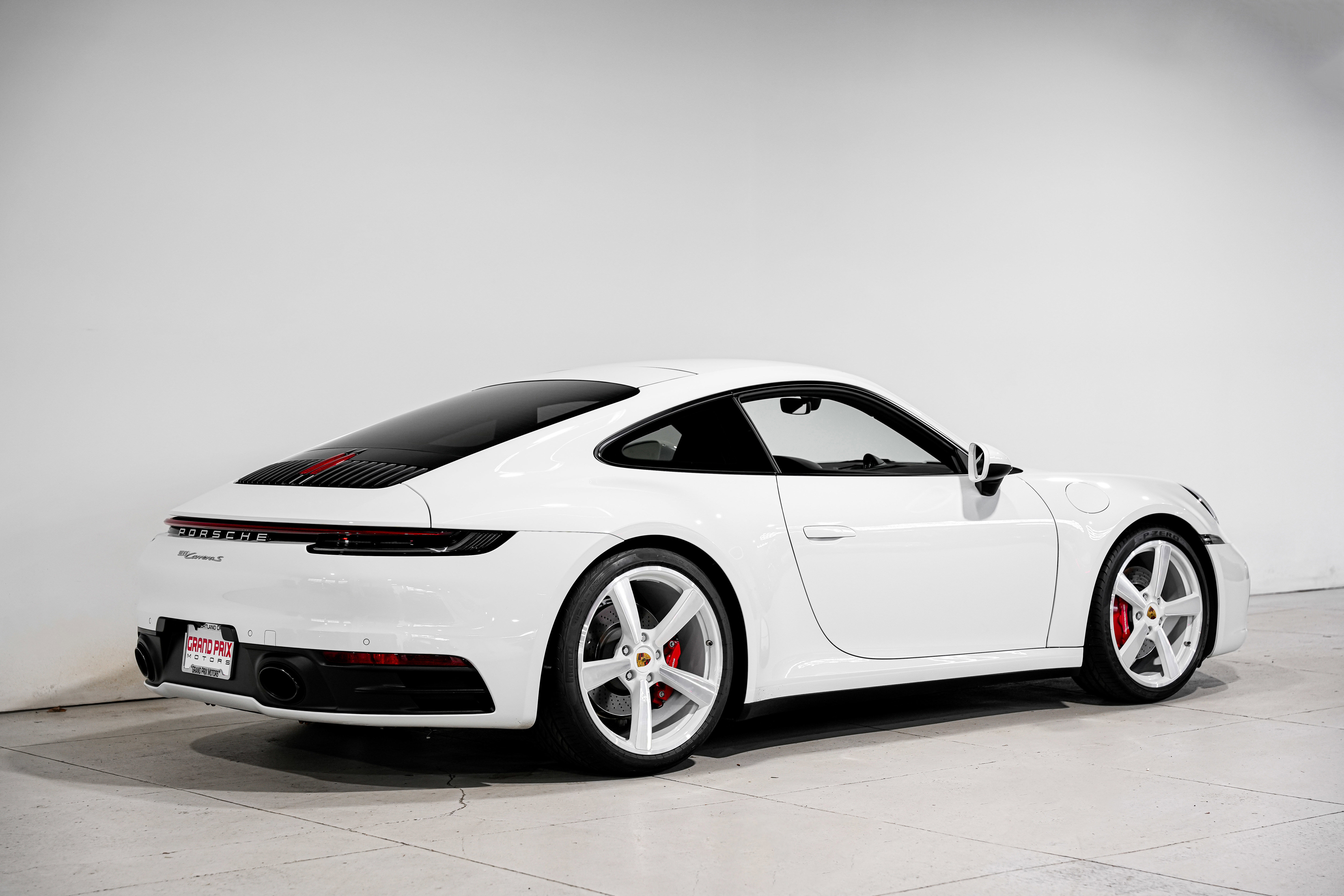 Used 2021 Porsche 911 Carrera S RWD image 3