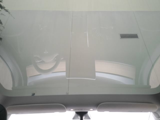 Used 2021 Tesla Model Y Long Range AWD/4WD image 31