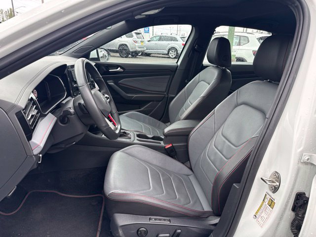 Used 2025 Volkswagen Jetta GLI Autobahn FWD image 13