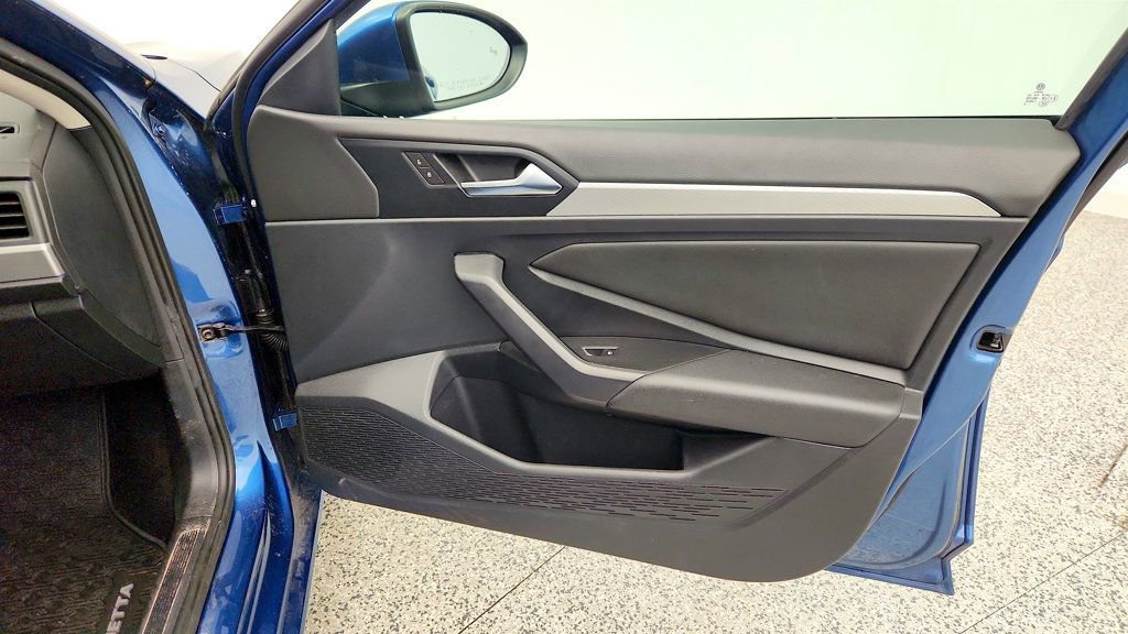Used 2019 Volkswagen Jetta S w/ Driver Assistance Package image 21