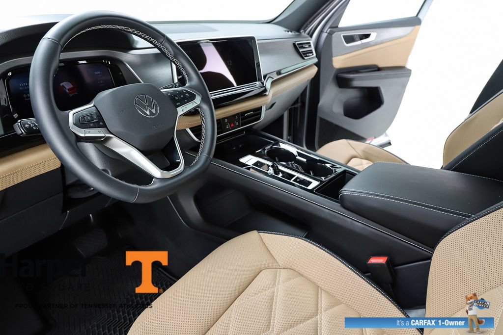 Used 2025 Volkswagen Atlas Cross Sport SE w/ Panoramic Sunroof Package AWD/4WD image 58