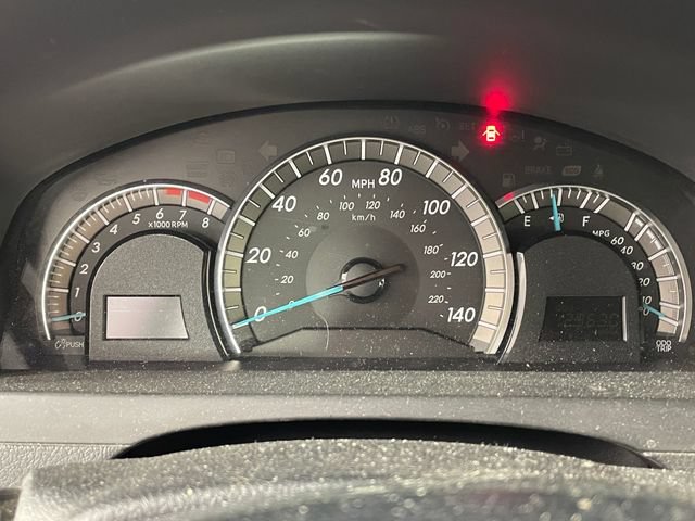 Used 2012 Toyota Camry SE FWD image 9