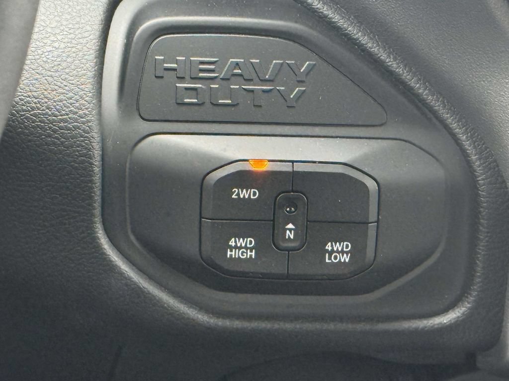 New 2026 RAM 2500 Laramie AWD/4WD image 10