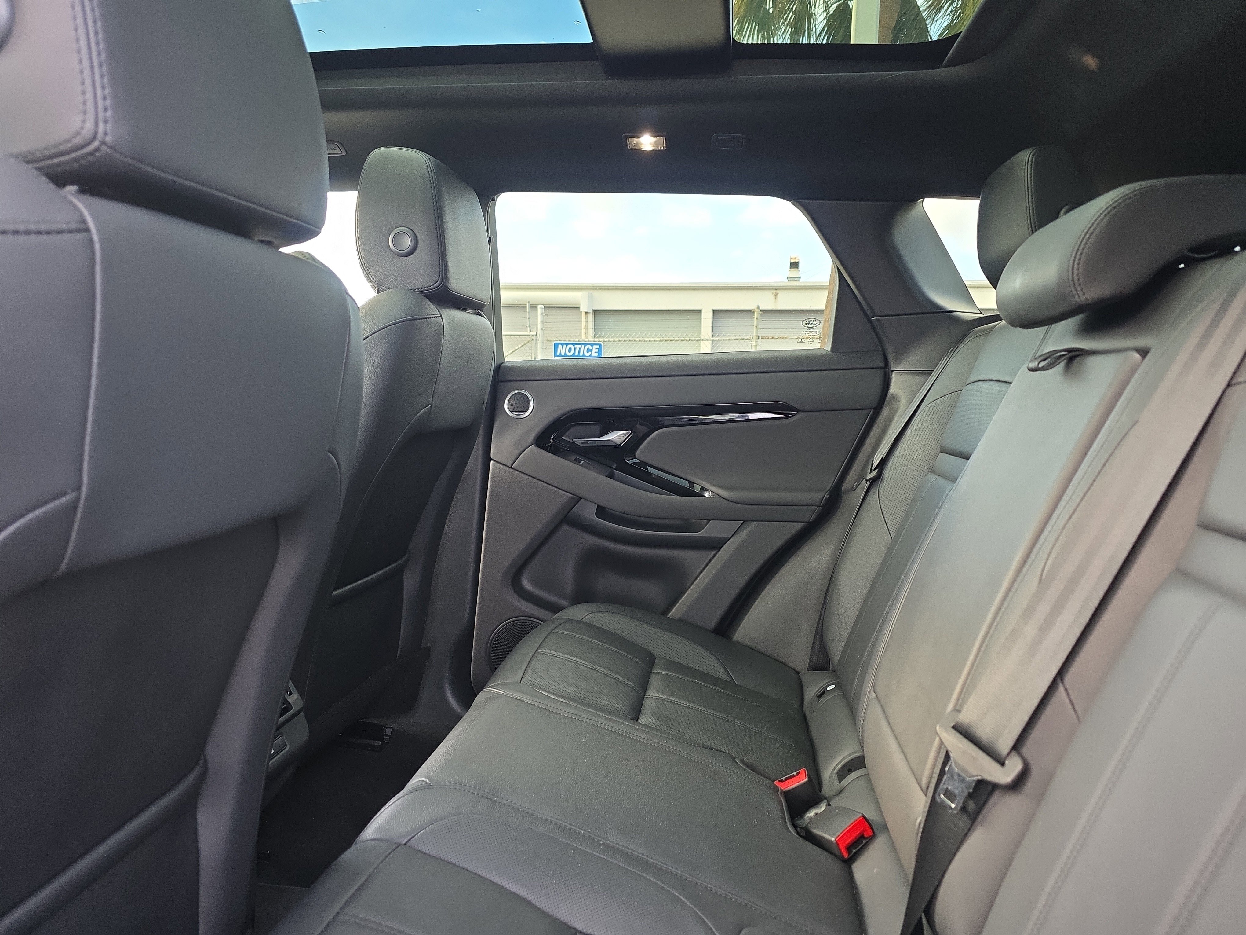 Used 2024 Land Rover Range Rover Evoque S AWD/4WD image 14