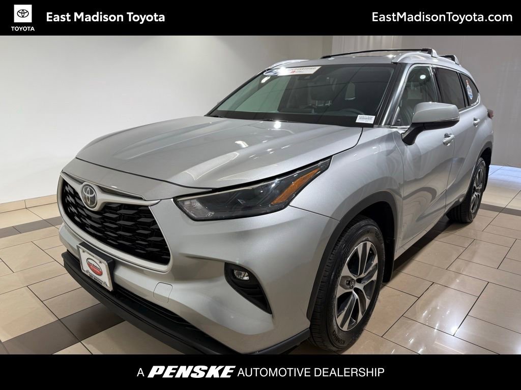 Used 2022 Toyota Highlander XLE