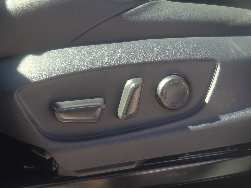 New 2026 Toyota Tacoma Limited image 19