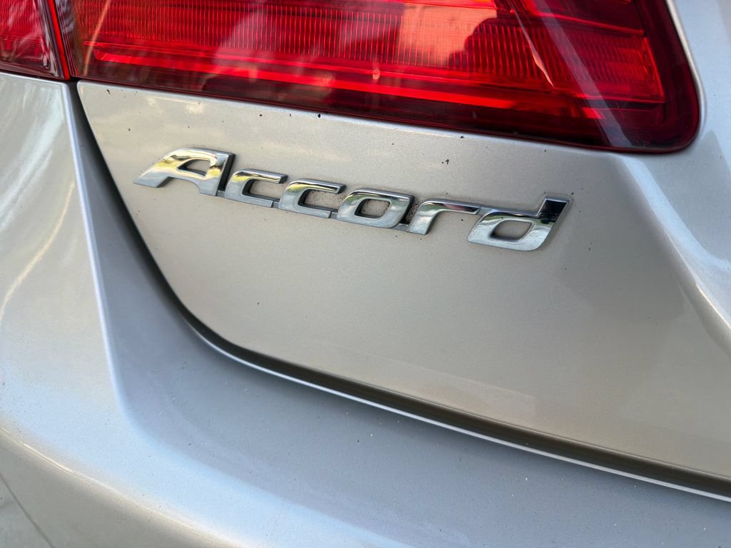 Used 2015 Honda Accord EX-L image 9