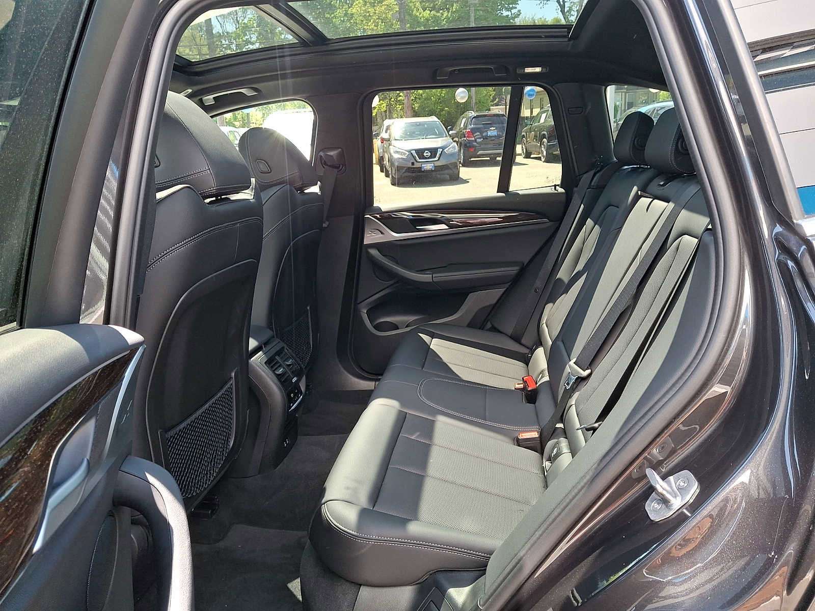 Used 2022 BMW X3 xDrive30i w/ Convenience Package AWD/4WD image 10