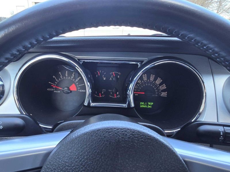 Used 2005 Ford Mustang GT Premium image 19