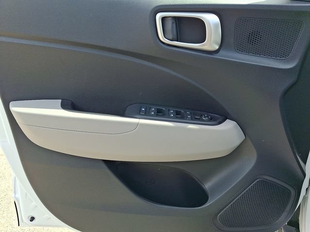 New 2026 Hyundai Venue FWD image 12