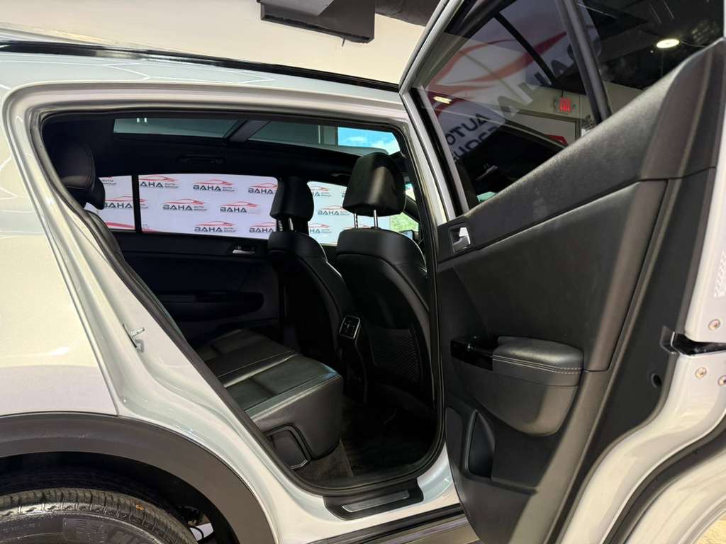 Used 2022 Kia Sportage Nightfall Edition w/ Nighfall AWD Premium Package image 34