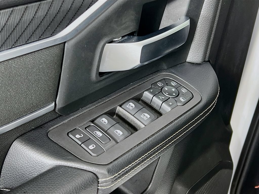 Used 2026 RAM 2500 Big Horn AWD/4WD image 18