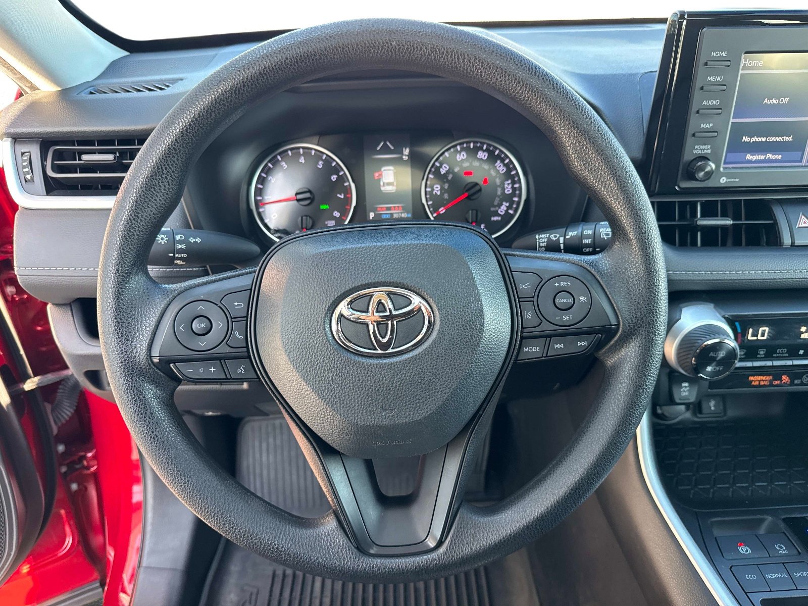 Used 2022 Toyota RAV4 XLE w/ Convenience Package image 29